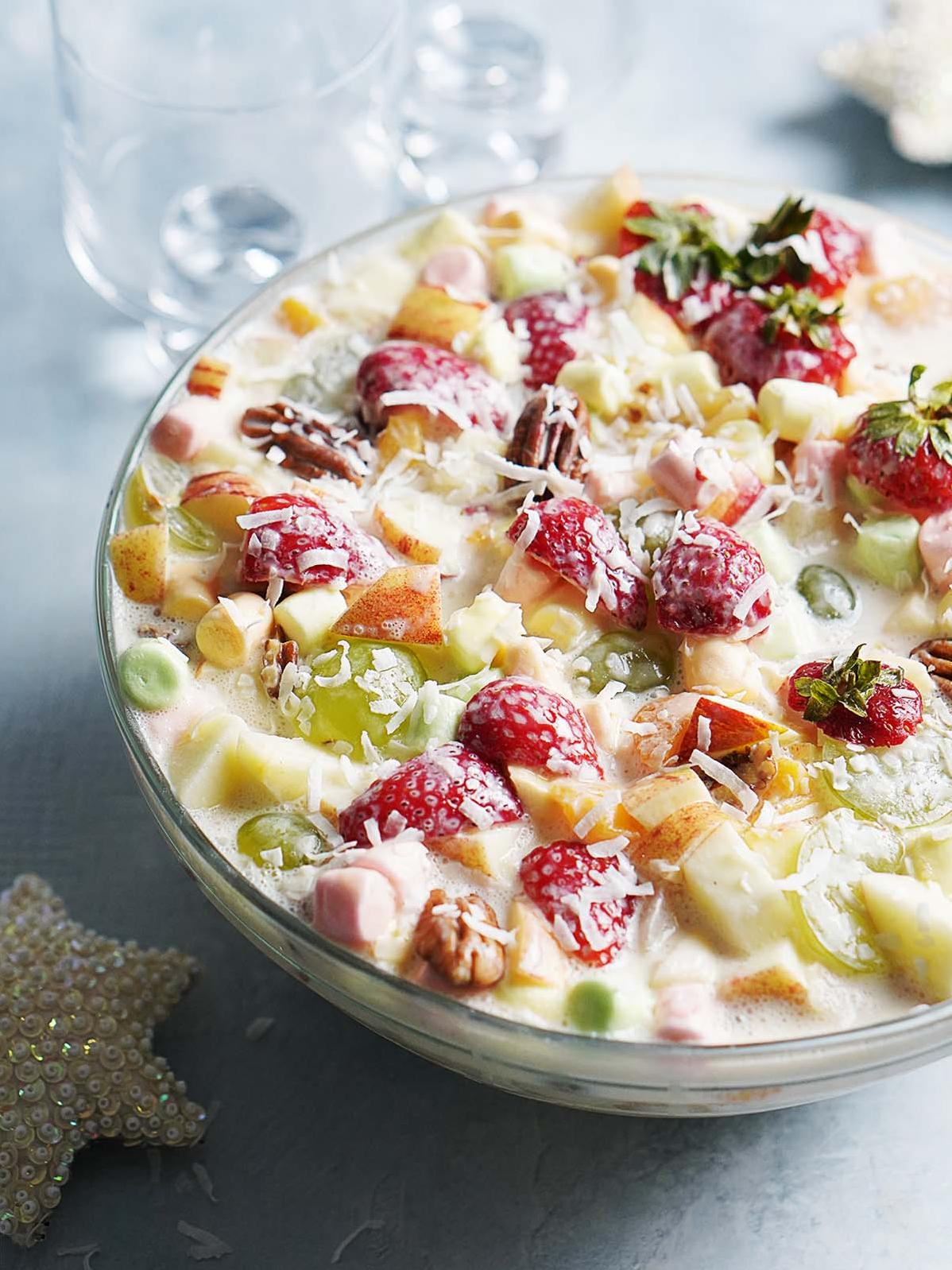  A deliciously sweet and refreshing fruit salad, perfect for any occasion!