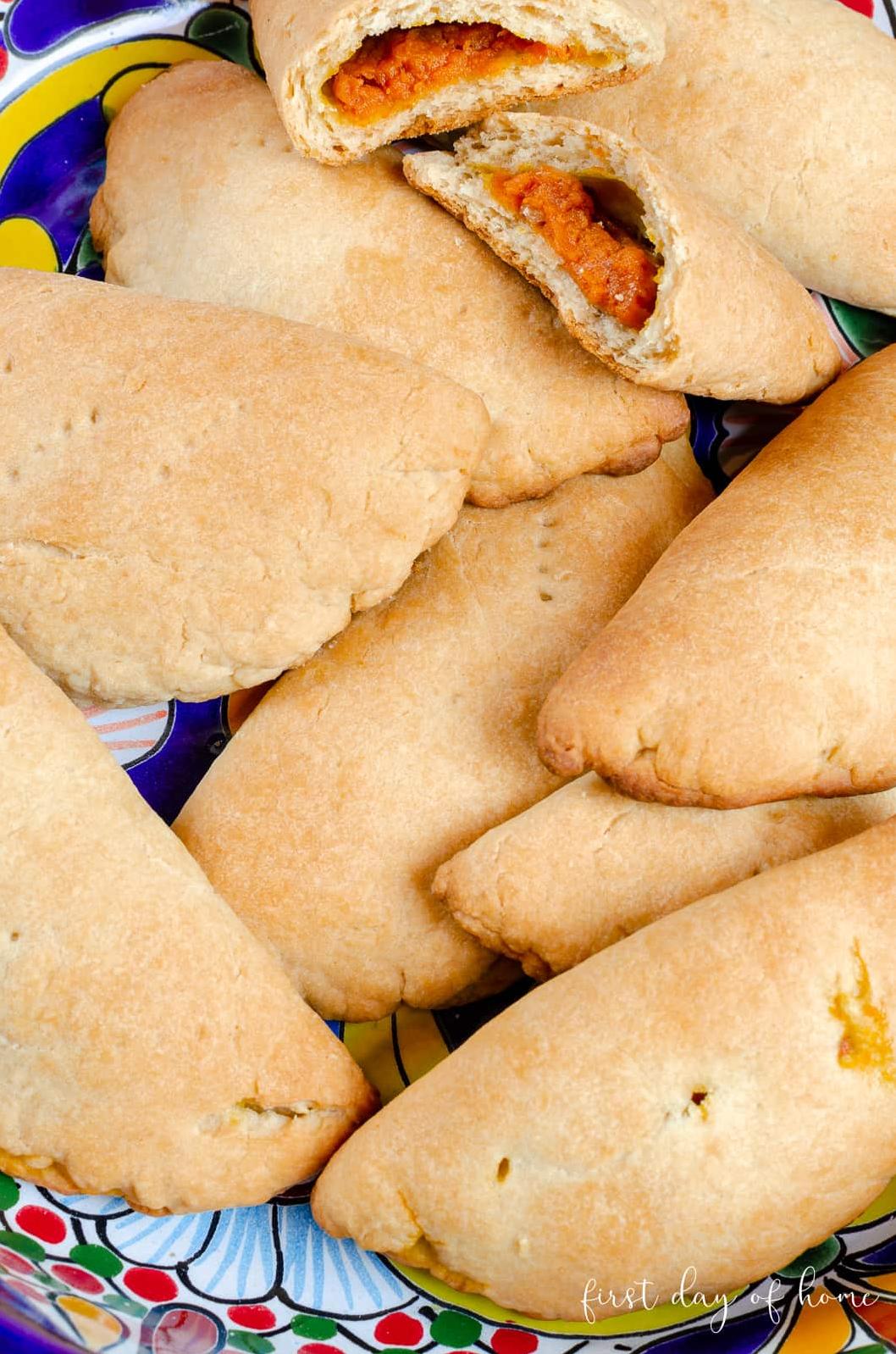  A warm and fragrant pumpkin filling, wrapped in a crispy pastry.