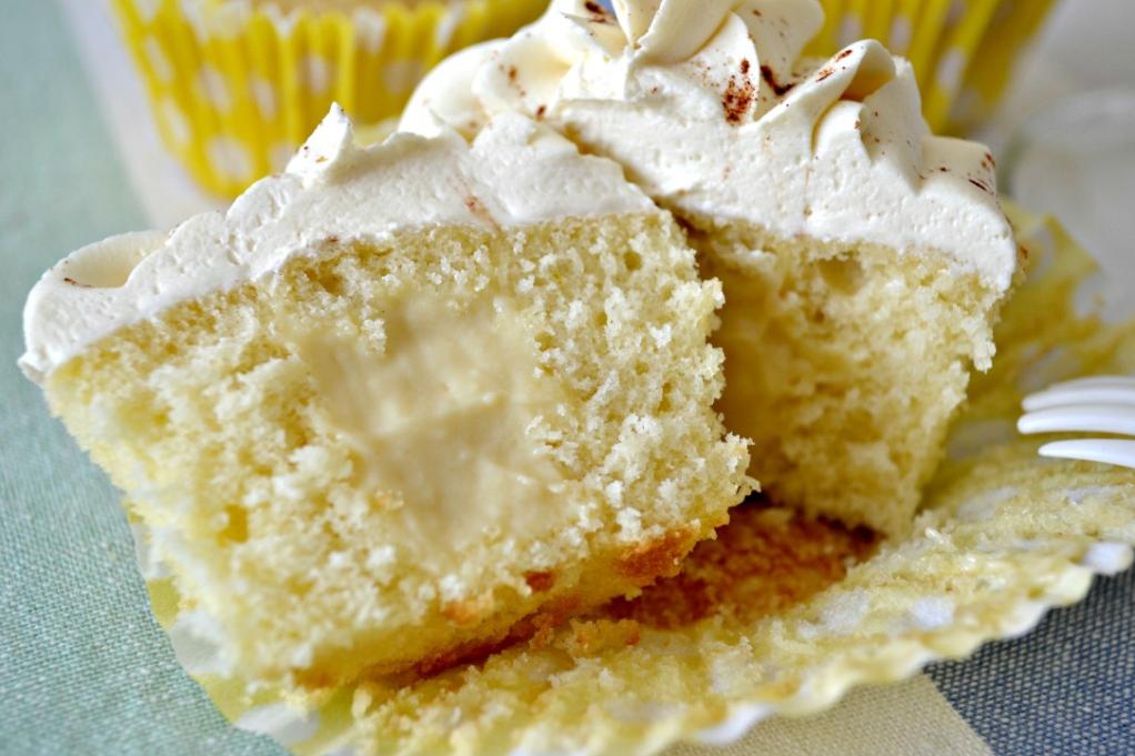  Bite into this creamy and indulgent Arroz Con Leche Cupcake!