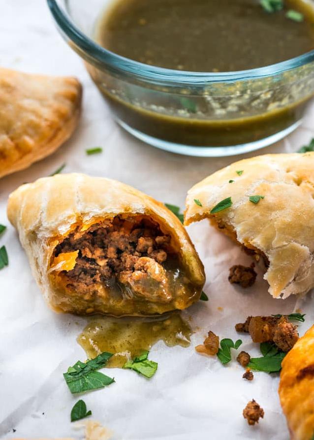  Don't forget the Salsa Picante - it's the perfect accompaniment to these empanadas.