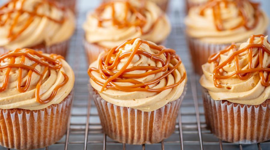 Don't just settle for plain cupcakes, give your tastebuds a treat with these sweet and flavorful Dulce De Leche cupcakes.