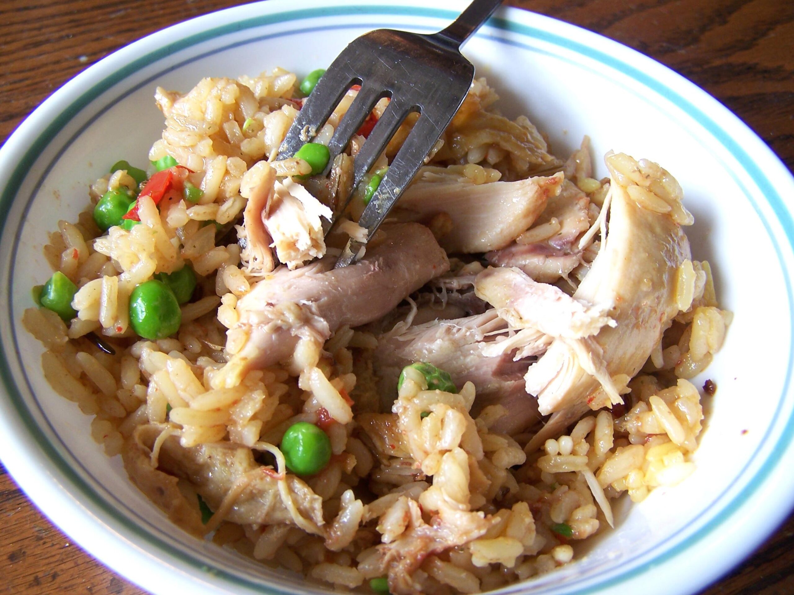  Enjoy a taste of Brazil with this Slow Cooker Arroz Con Pollo!