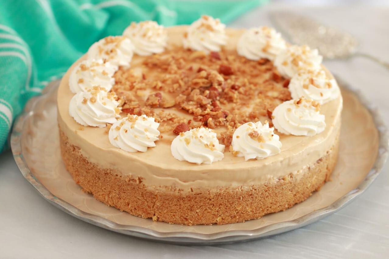  Get ready to fall in love with this creamy dulce de leche cheesecake