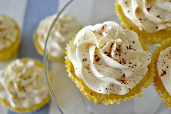  Imagine a warm and delicious cup of arroz con leche in the form of a cupcake.