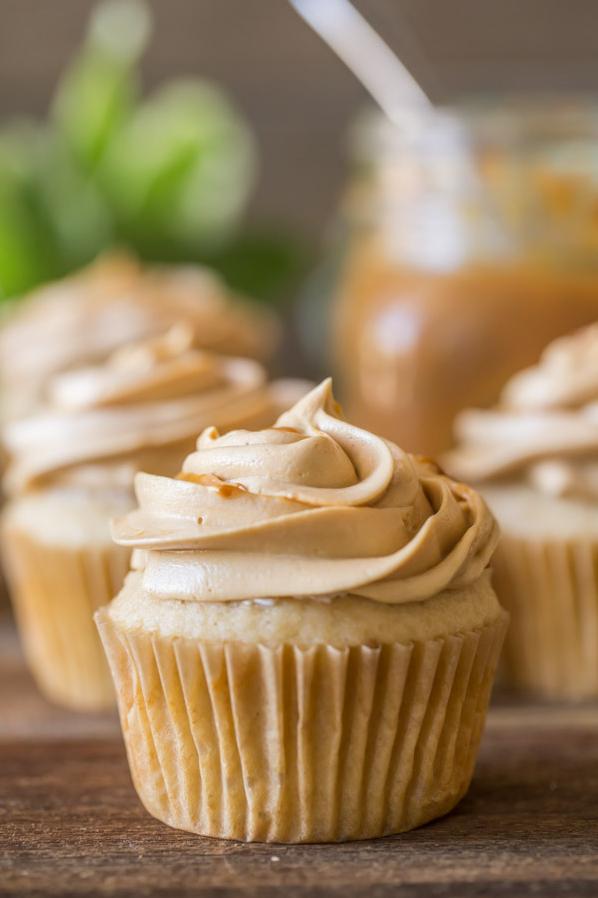  It's time to take your desserts to the next level with this dulce de leche icing recipe.