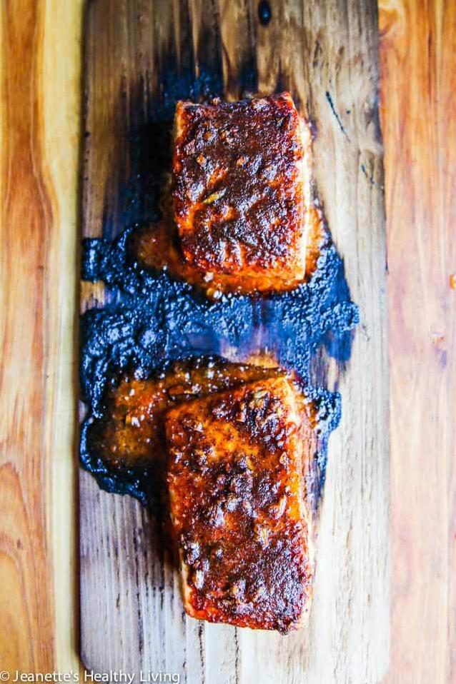  Make a fancy dinner at home with this delicious salmon recipe.