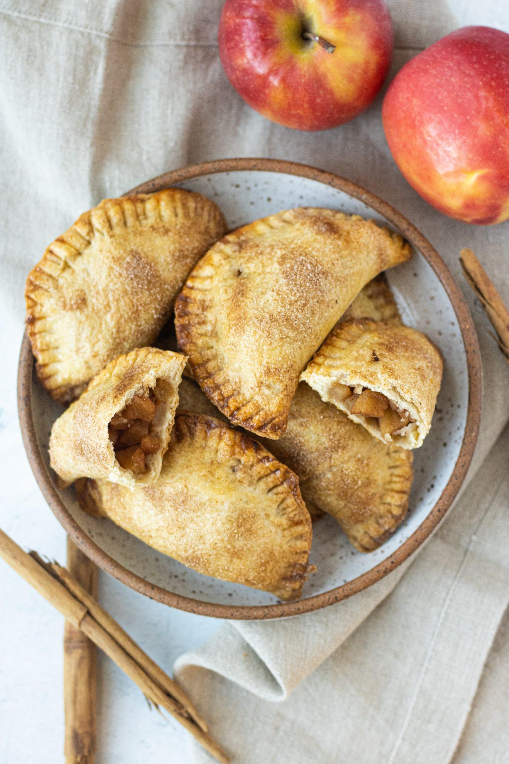  Perfect as a dessert or an afternoon snack, these empanadas are a delicious blend of fruity and spicy flavors.