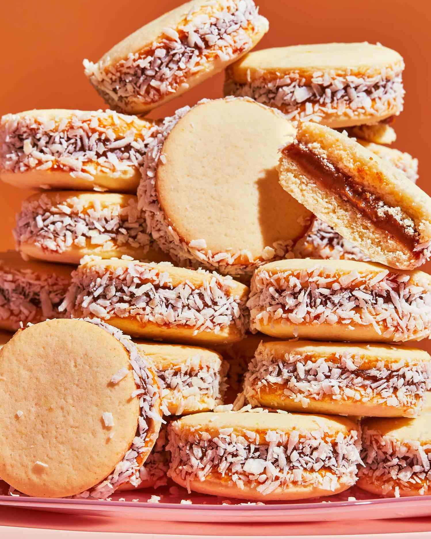  Photo opportunity: get some of these pretty Alfajores lined up on a colorful platter.