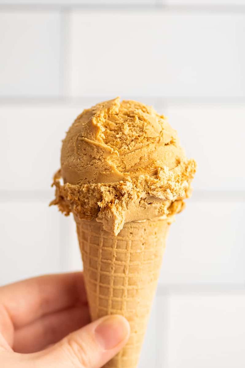  Rich caramel hues of dulce de leche ice cream are enough to make any sweet tooth swoon.