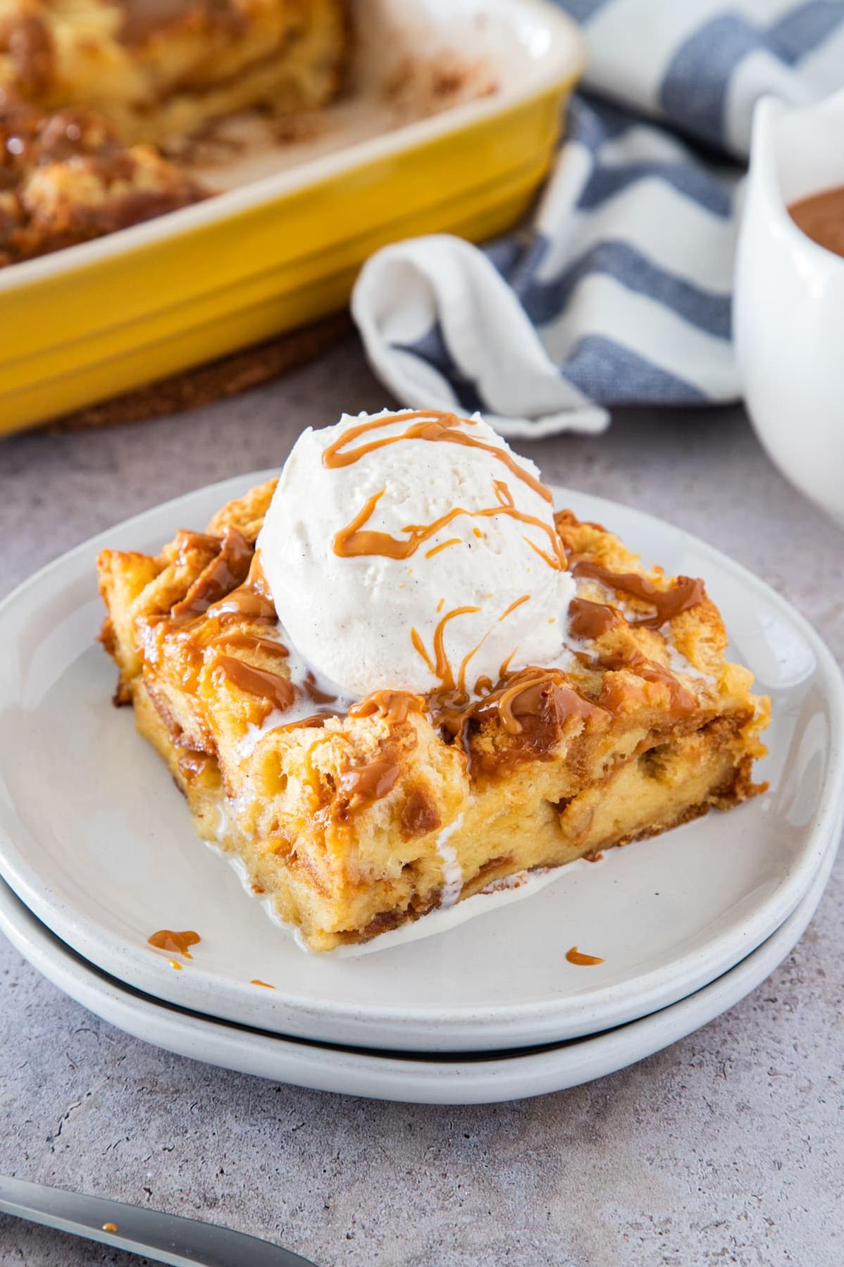  Say hello to your new favorite dessert: Dulce de Leche Bread Pudding.