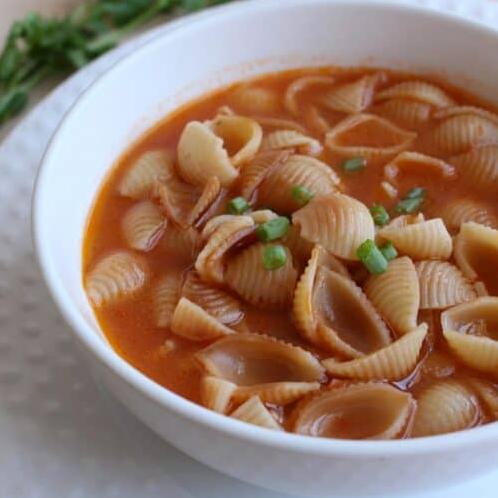  Sopa de fideo y salchichas: a hearty and delicious one-pot meal!