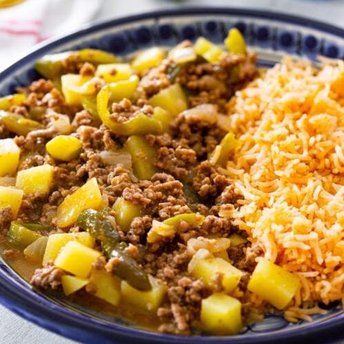 Mouthwatering Picadillo Con Arroz for a Satisfying Meal
