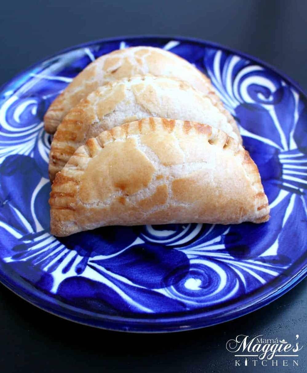  These Empanadas Con Queso are like little pockets of happiness!