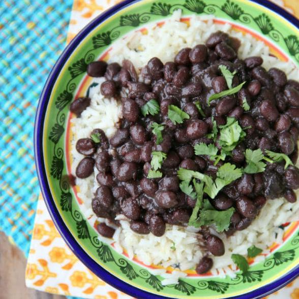  White fluffy rice paired with savory black beans: the perfect Brazilian comfort food